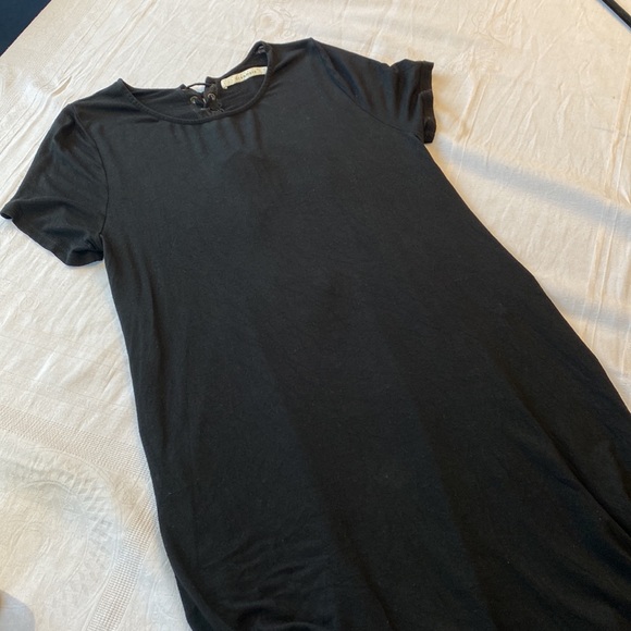 Dreamers Black t-shirt shift dress with key-hole lace up detail back. Size Med. - Picture 12 of 12